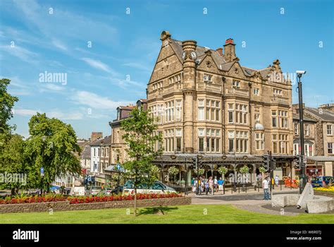 Harrogate spa town england uk hi-res stock photography and images - Alamy