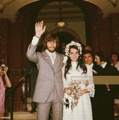 Barry Gibb marries Linda Gray, 1st September 1970.🐝🌈 • # ...