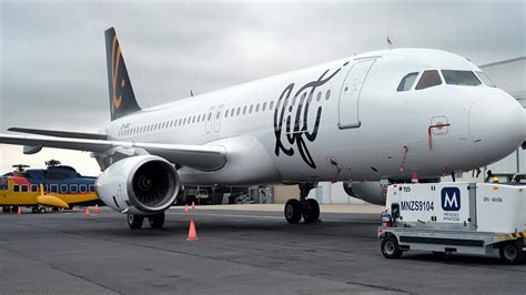 SA’s newest airline takes to the skies, with snacks from Vida and crew ...