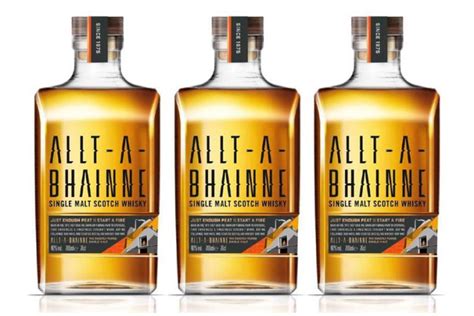 18 Best Peaty Scotch Whisky Brands for Smoky Dram Fans | Man of Many