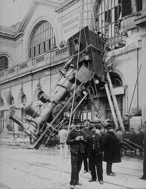 The Montparnasse train wreck in rare photos, 1895