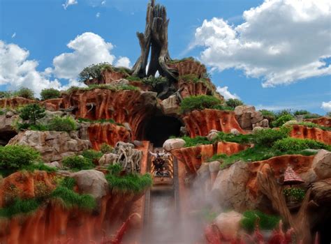 Tokyo Disneyland - Splash-Mountain by duceduc on DeviantArt