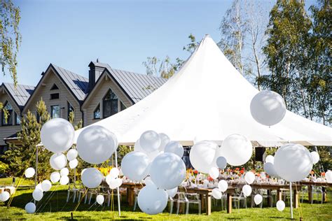 Enhance Your Backyard Party with a Tent Rental | Tent Renter's Supply