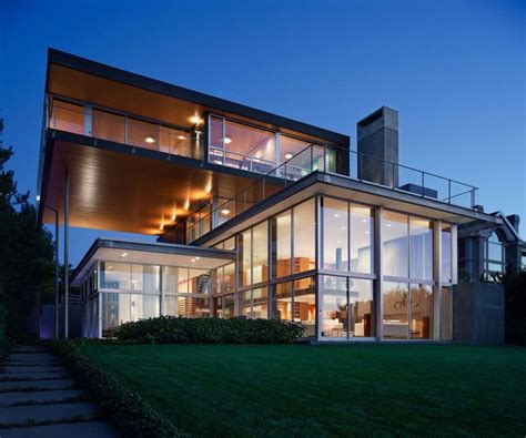 Stunning Modern Glass Houses That Beling in the Storybooks