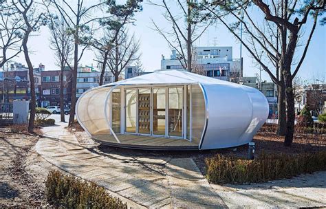 Tiny Mobile Libraries Revitalize a Corner of Seoul | Mobile library ...