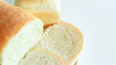 basic white bread: simple ingredients and easy steps (straight-dough ...