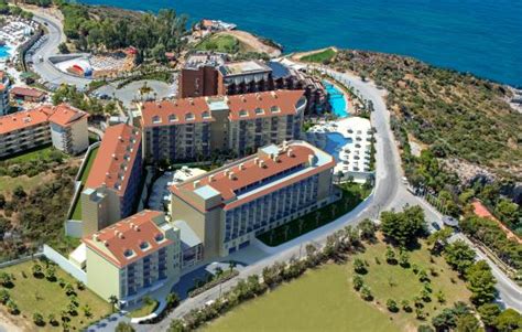 Ramada Hotel & Suites Kusadasi - UPDATED 2017 Reviews & Price ...