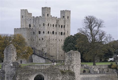 17 Facts About Rochester Castle | The Ultimate List