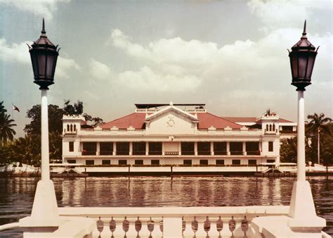 File:Malacañang Palace 02.jpg - Philippines