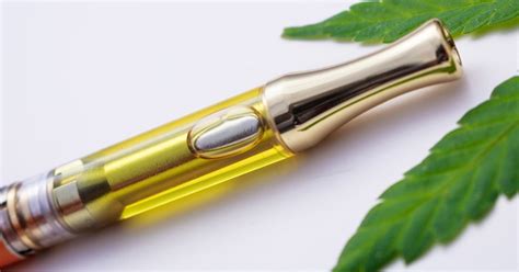 Are Weed Pens as Dangerous as Vaping Nicotine?