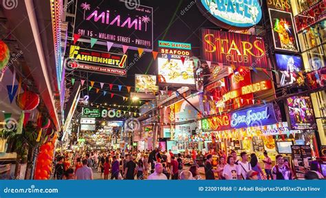 Walking Street in Pattaya with Many Go-go Bars and Night Clubs, Tailand ...