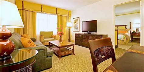 Renovated Rooms at Royal Pacific Resort