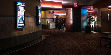 AMC Theatres Tests Out Movie-A-Day Subscription For $45 | HuffPost