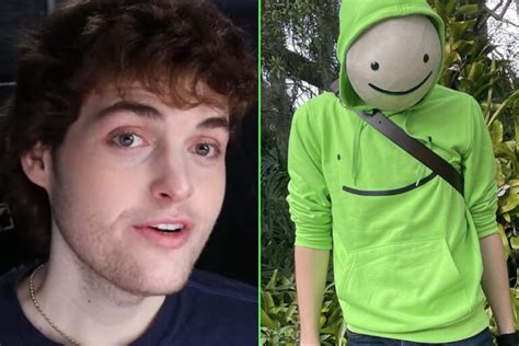 ‘Minecraft’ YouTuber Dream’s viral face reveal exposes th...