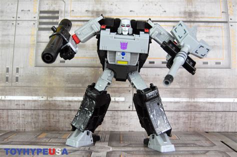 Hasbro Transformers War For Cybertron: Earthrise Megatron Figure Review