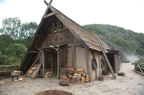 Pin by Olena Popova on vikings& Slavic living | Viking house, Medieval ...