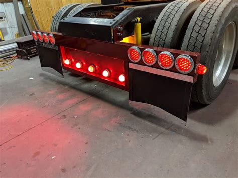 Pin by Hunter Cole Daniels on Frount and rear t light bars | Kenworth ...