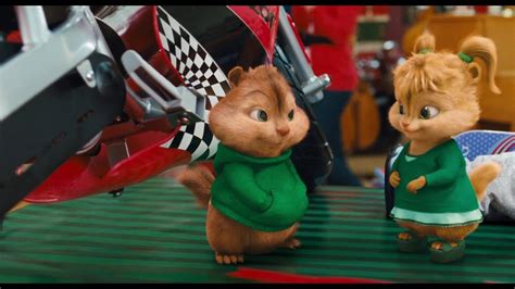 Theodore And Eleanor Moment - Alvin And The Chipmunks The Squeakquel ...