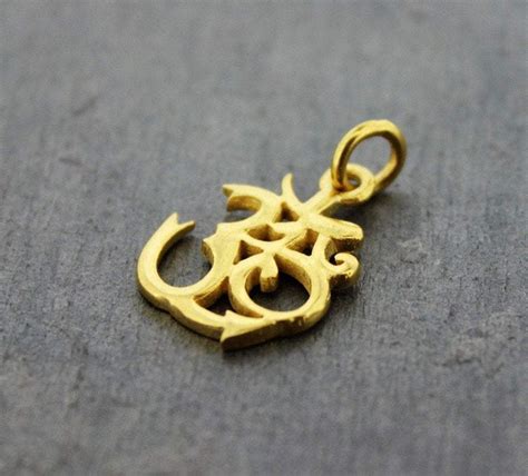 Gold-plated Om 23 Carat Pendant - DharmaShop