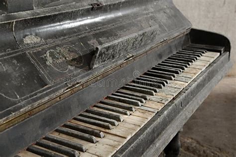 Old Abandoned Piano stock image. Image of aged, compose - 77819559