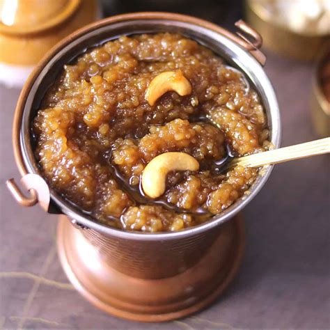 Temple Style Sweet Pongal Recipe | Sakkarai Pongal | Chakkara Pongal ...