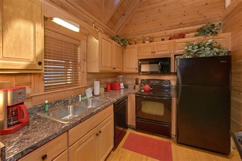 "Creekside Hideaway" Premium 2 Bedroom Wears Valley Cabin with Game Room