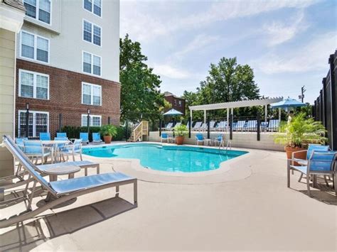 Rosslyn Heights - Apartments in Arlington, VA | Apartments.com