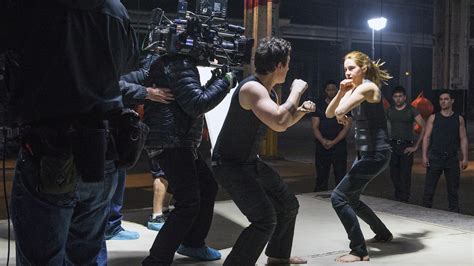 Shailene Woodley in Divergent (2014) » ShotOnWhat? Behind the Scenes