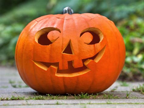 Top 10 Traditional Pumpkin Carving Ideas