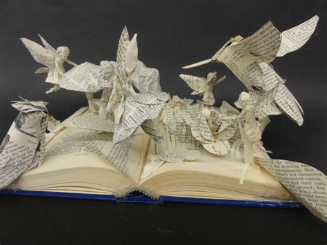 Bayside High students create book sculptures – The Core