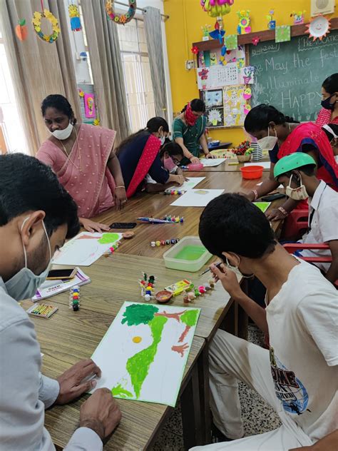 ‘Taare Zameen Par’ painting competition held for differently-abled and ...