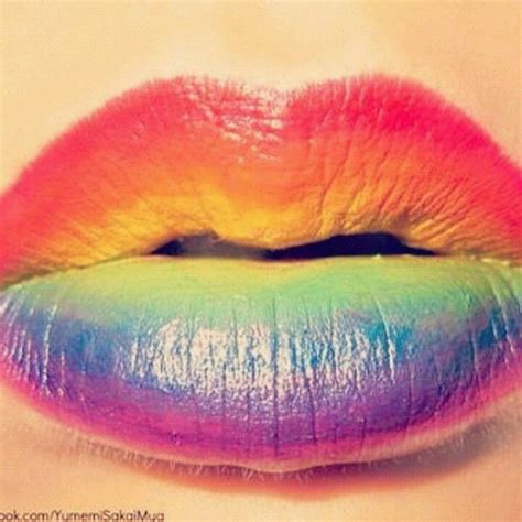 Rainbow lips. I need to try this. | Rainbow lips, Lip art, Rainbow