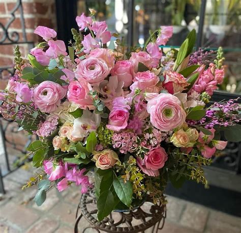 Best Florists for Flower Delivery in South Pasadena, CA - Petal Republic