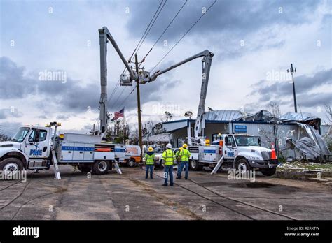 Panama City, FL., Nov. 2, 2018--Linesmen work to restore power in the ...