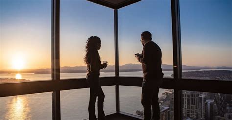 Sky View Observatory & Bar | Downtown Seattle