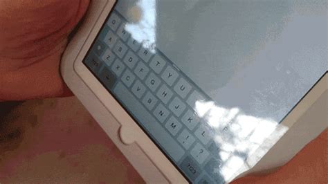 Iphone gif keyboard not working - cartpastor