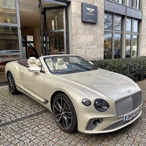 Bentley Continental GT | Dream cars, Luxury cars, Classy cars