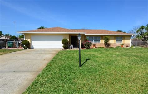 Splash Into These Two Pool Homes for Sale in Deltona, FL