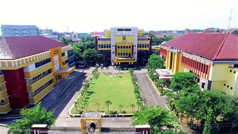 Universitas Diponegoro: Info Jurusan, Akreditasi, dan Tips Karir ...