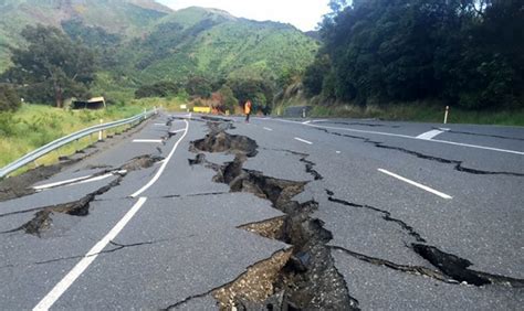 Photos: Large quake strikes New Zealand | Stuff.co.nz