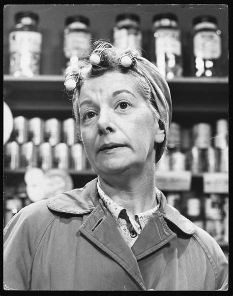 Jean Alexander Dead: Coronation Street's Hilda Ogden Actress Dies, Aged ...