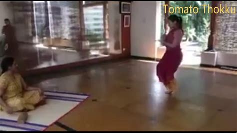 Tomato Thokku - Aishwarya Dhanush Dance | Funny | Comedy - YouTube