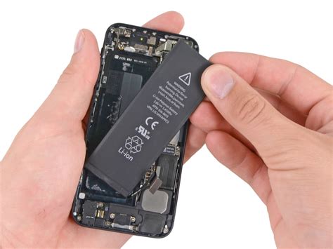 iFixit's video walkthrough details DIY iPhone 5 battery replacement process