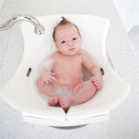 15 Best Baby Bath Tub Reviews: 2020 Moms' Picks