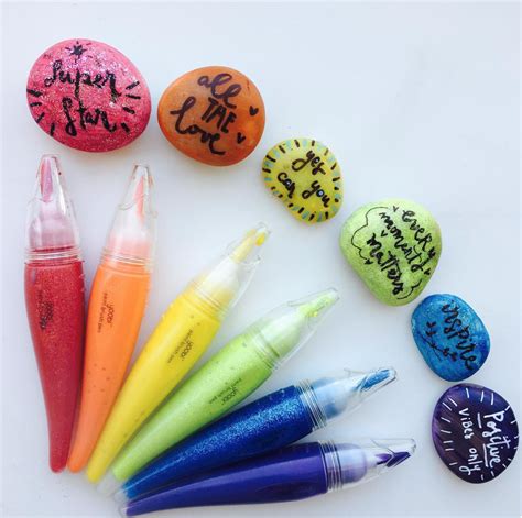 I can't stop loving these @yoobi paint brush pens!! My set has 24 four ...