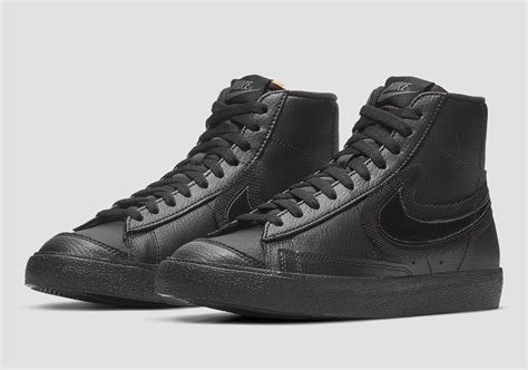 Nike Blazer Mid 77 Black DD0502-001 | SneakerNews.com