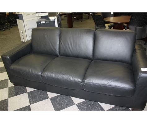 NATUZZI BLACK LEATHER 3-SEAT SOFA BED