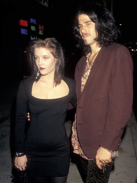 Lisa Marie Presley & Her Ex Danny Keough Moved In Together after Their ...