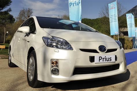 2012 Prius-Based Hybrid Sports Coupe Early Details - autoevolution