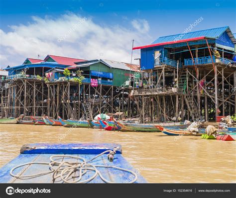 Kampong Phluk floating village, Tonle Sap lake, Siem Reap Province ...